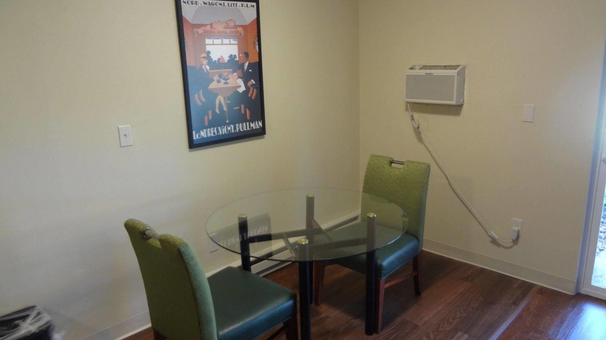 Sunrise Garden Suites Tukwila Εξωτερικό φωτογραφία